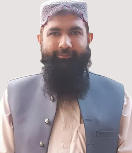 Online Quran Teacher Qari Tariq – Senior Quran and Tajweed Teacher at Islamic Literacy